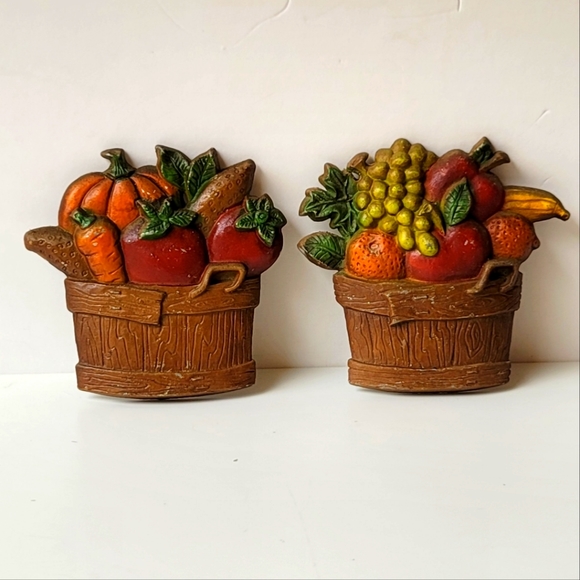 Set of 2 Vegetables Fruits Basket Sexton 1976 Metal Wall Art Hangings Vintage - Picture 1 of 6